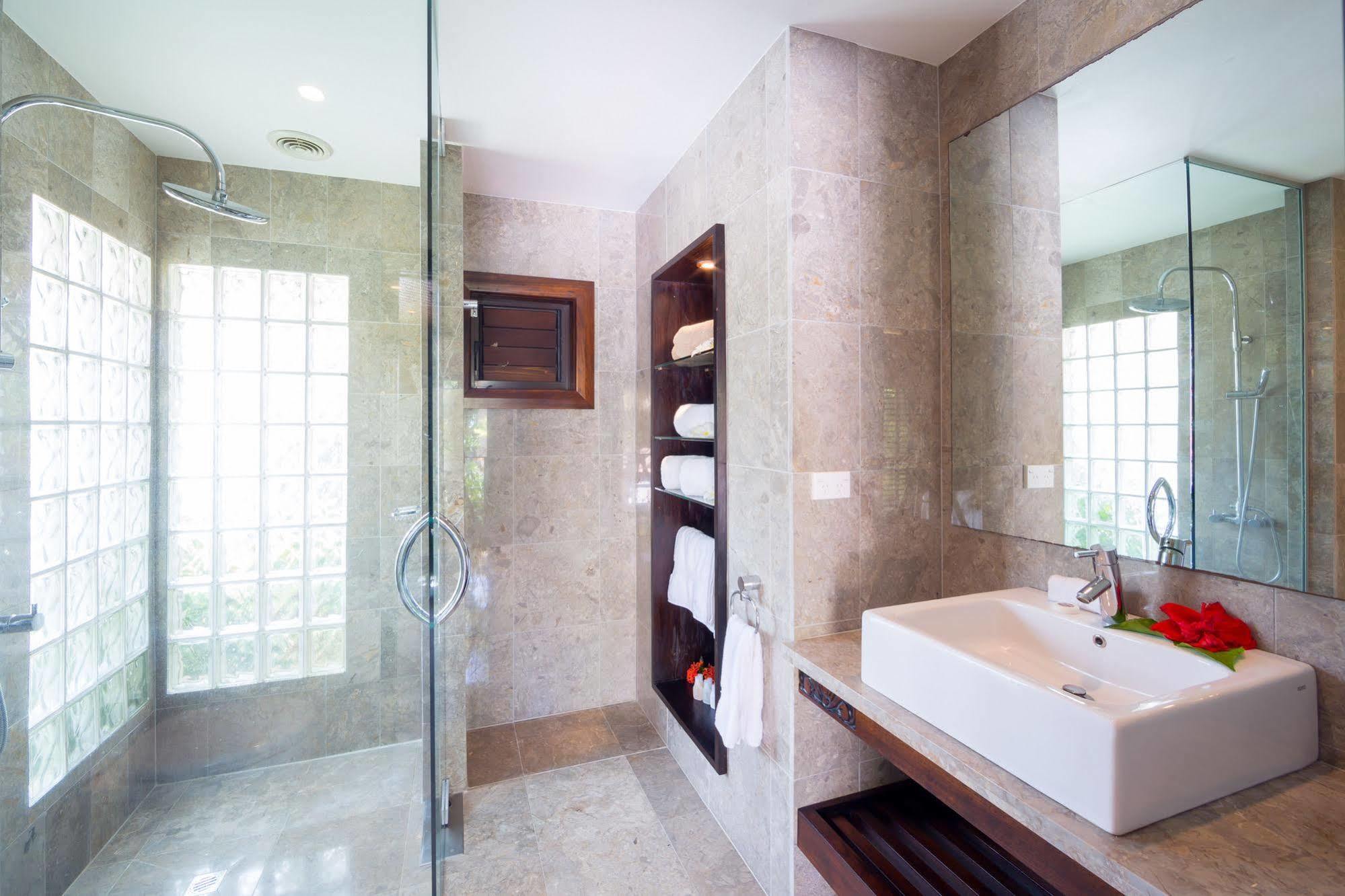 Te Manava Luxury Villas And Spa Muri Exterior photo