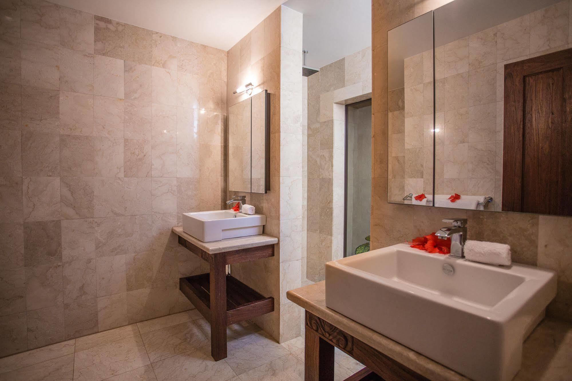 Te Manava Luxury Villas And Spa Muri Exterior photo
